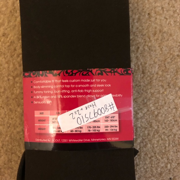 Lot of 4 Beaute classique tight - Picture 3 of 3